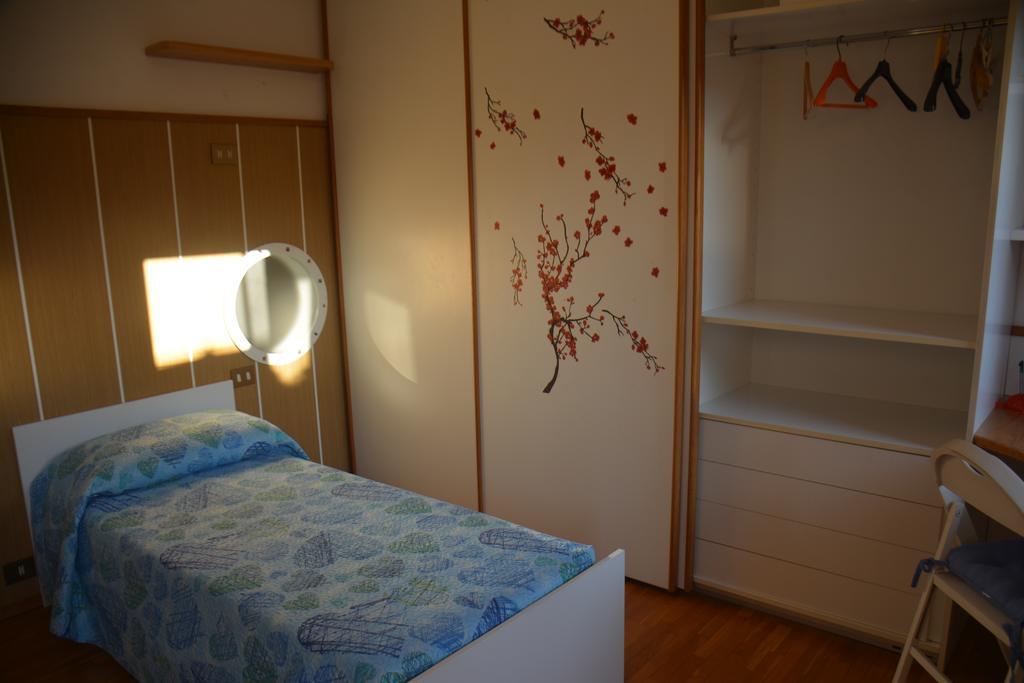 Casa Gibiseo Lägenhet Bellano Exteriör bild